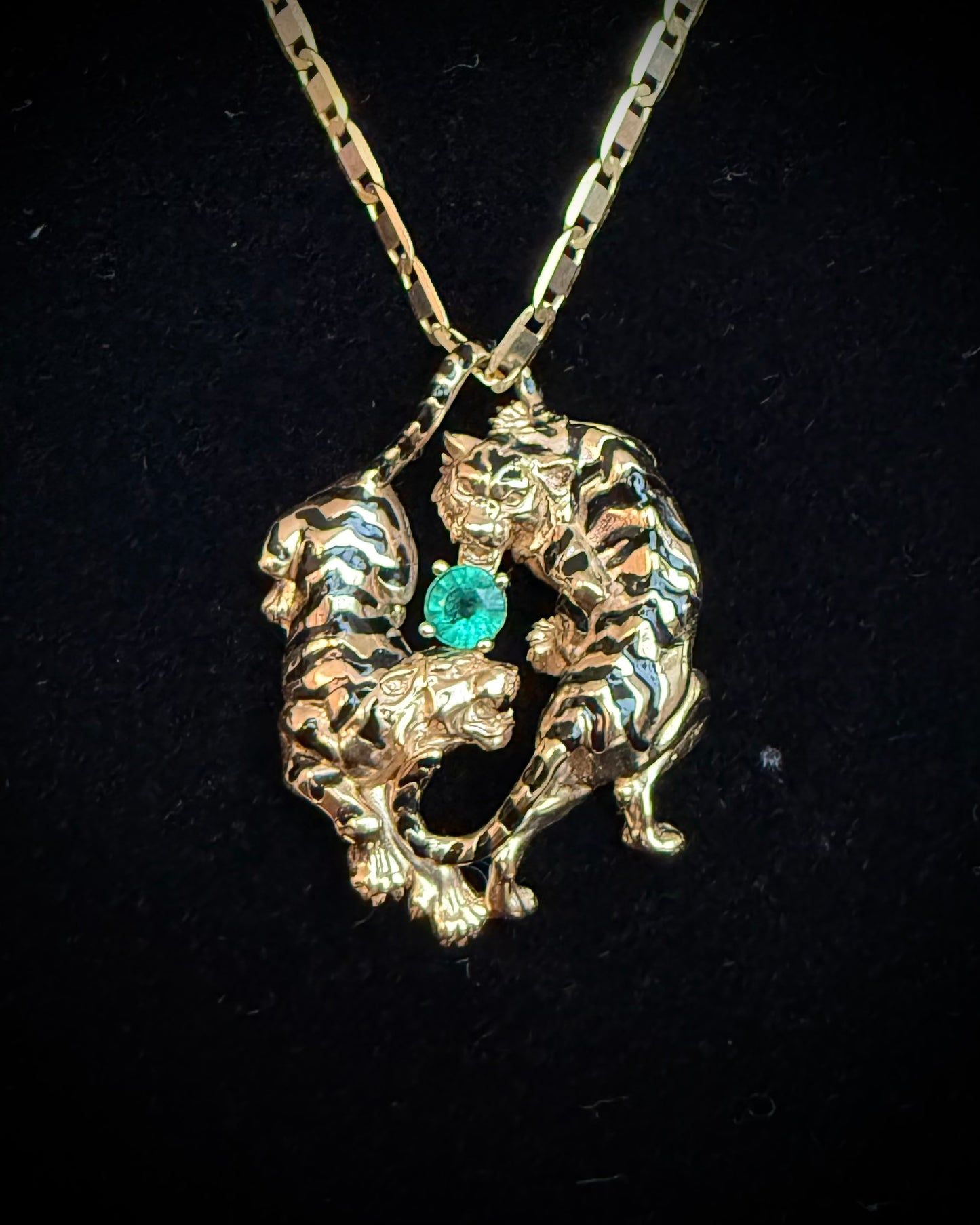 Tigers yin-yang